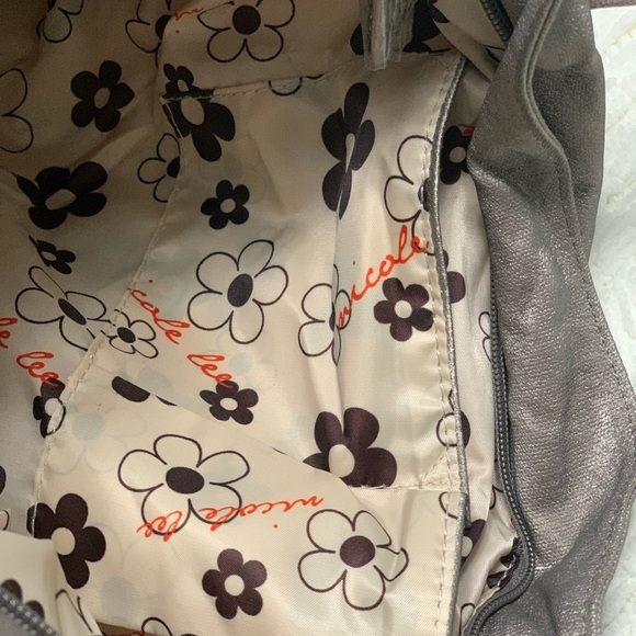 New without tags, Nicole Lee, silver, metallic shoulder bag - Picture 8 of 16